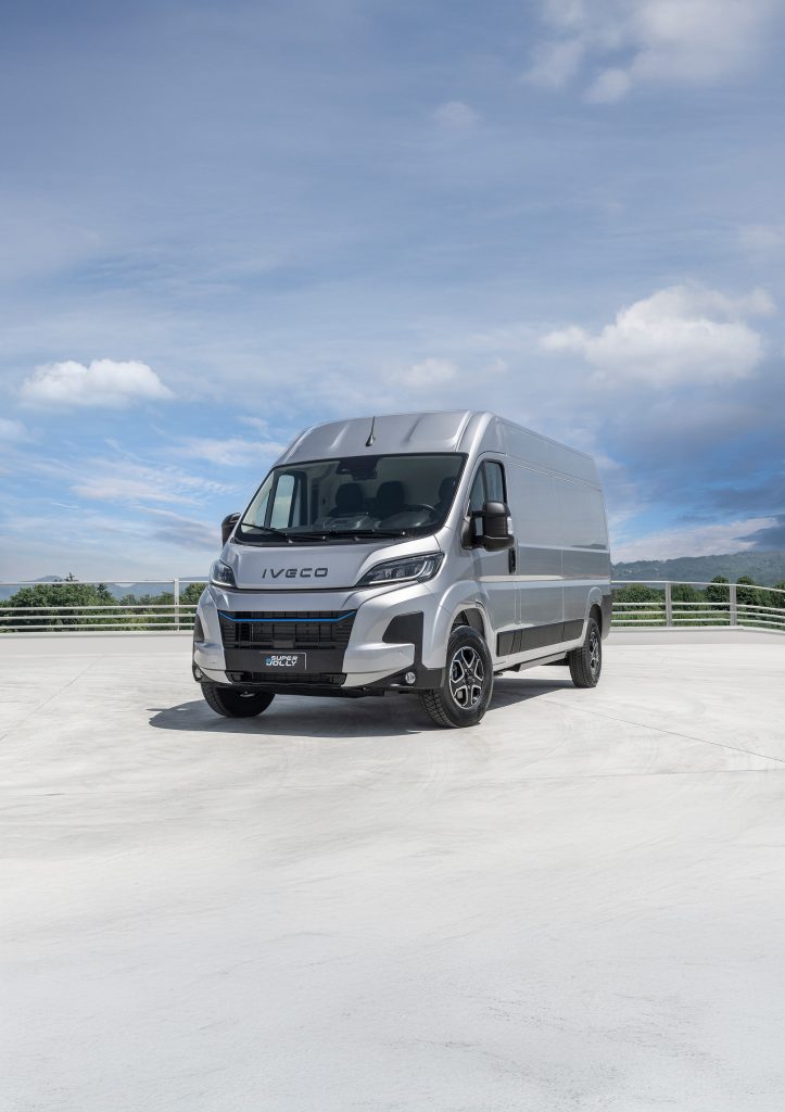 Nouvel IVECO eSuperJolly 100% électrique.