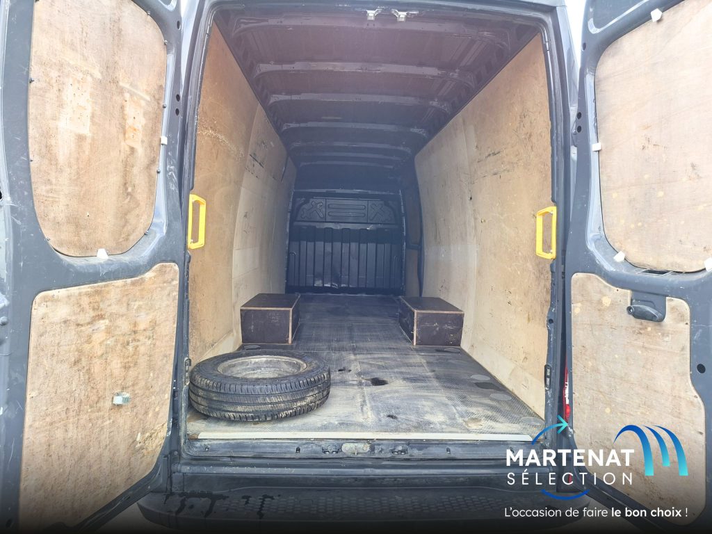 IVECO Daily Air-Pro – Fourgon 17m3 extra-long avec Galerie Echelle (6)