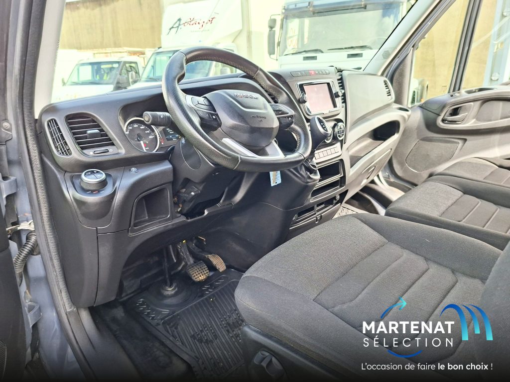 IVECO Daily Air-Pro – Fourgon 17m3 extra-long avec Galerie Echelle (7)